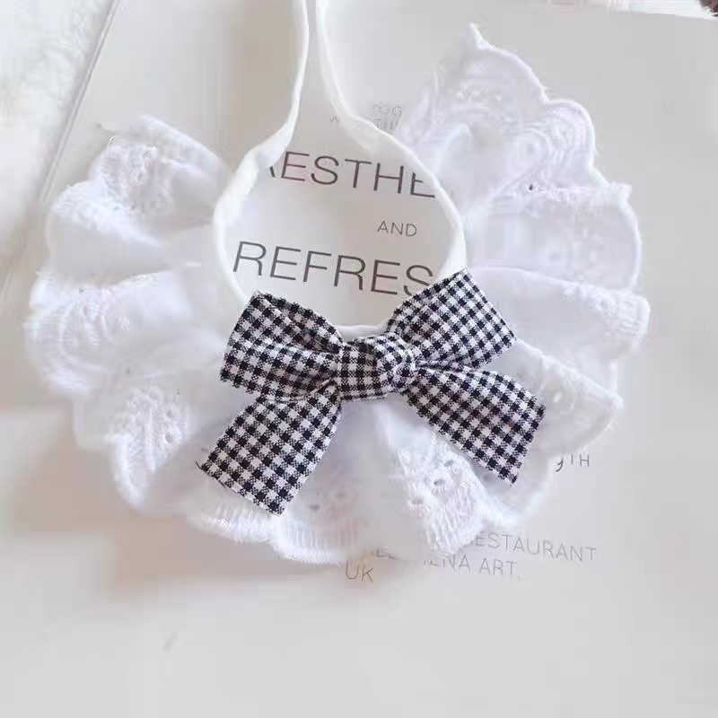 Mint Fresh Lace Bib Collar for Cats with Adjustable Tie